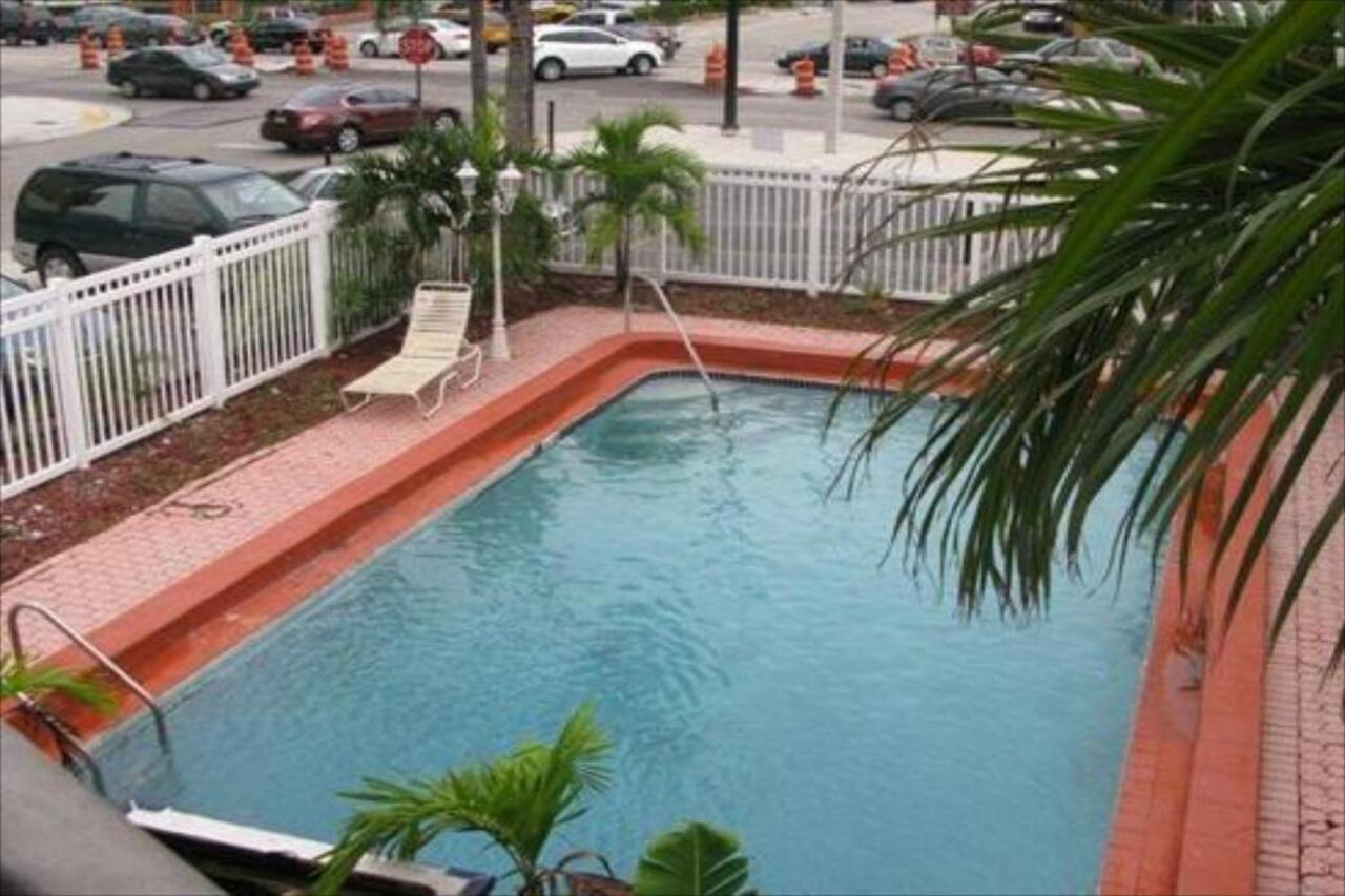 Up Midtown Motel Miami Eksteriør billede