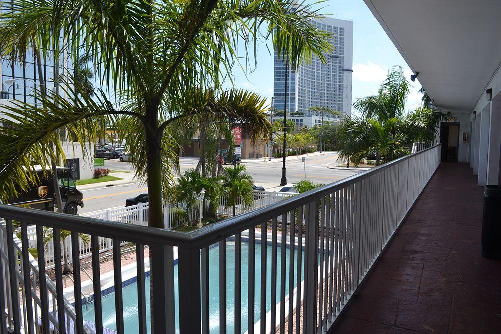 Up Midtown Motel Miami Eksteriør billede